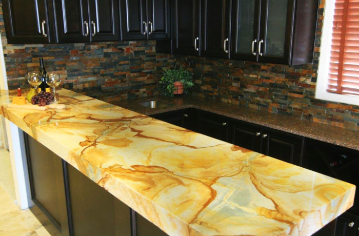 Stonewood & Silestone Sierra Madre Wet Bar