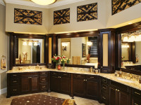 Elegant Colonial Cream Master Bath